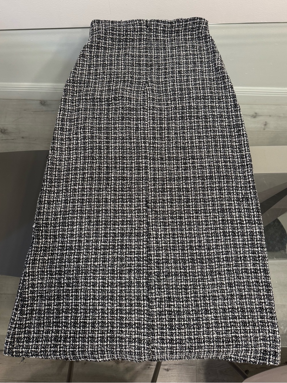 Black & White Tweed Pencil Skirt with Pockets - Picture 3 of 6